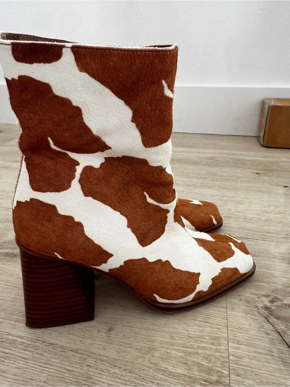 Cow Print Brown and White Block Heel Ankle Boots 6.5 Steve Madden real fur